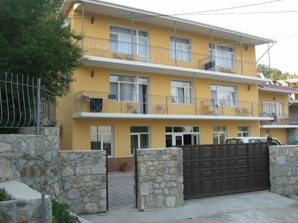 Фото Гостевого дома Усадьба у графского парка Алупка 34