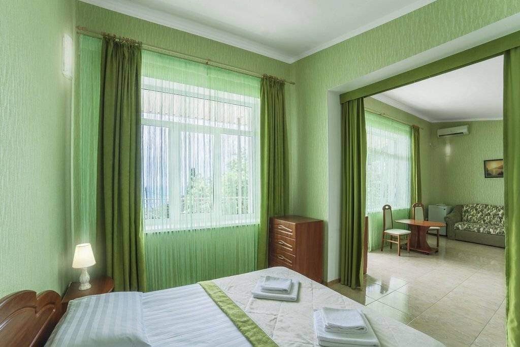 Фото Гостевого дома Усадьба у графского парка Алупка 39