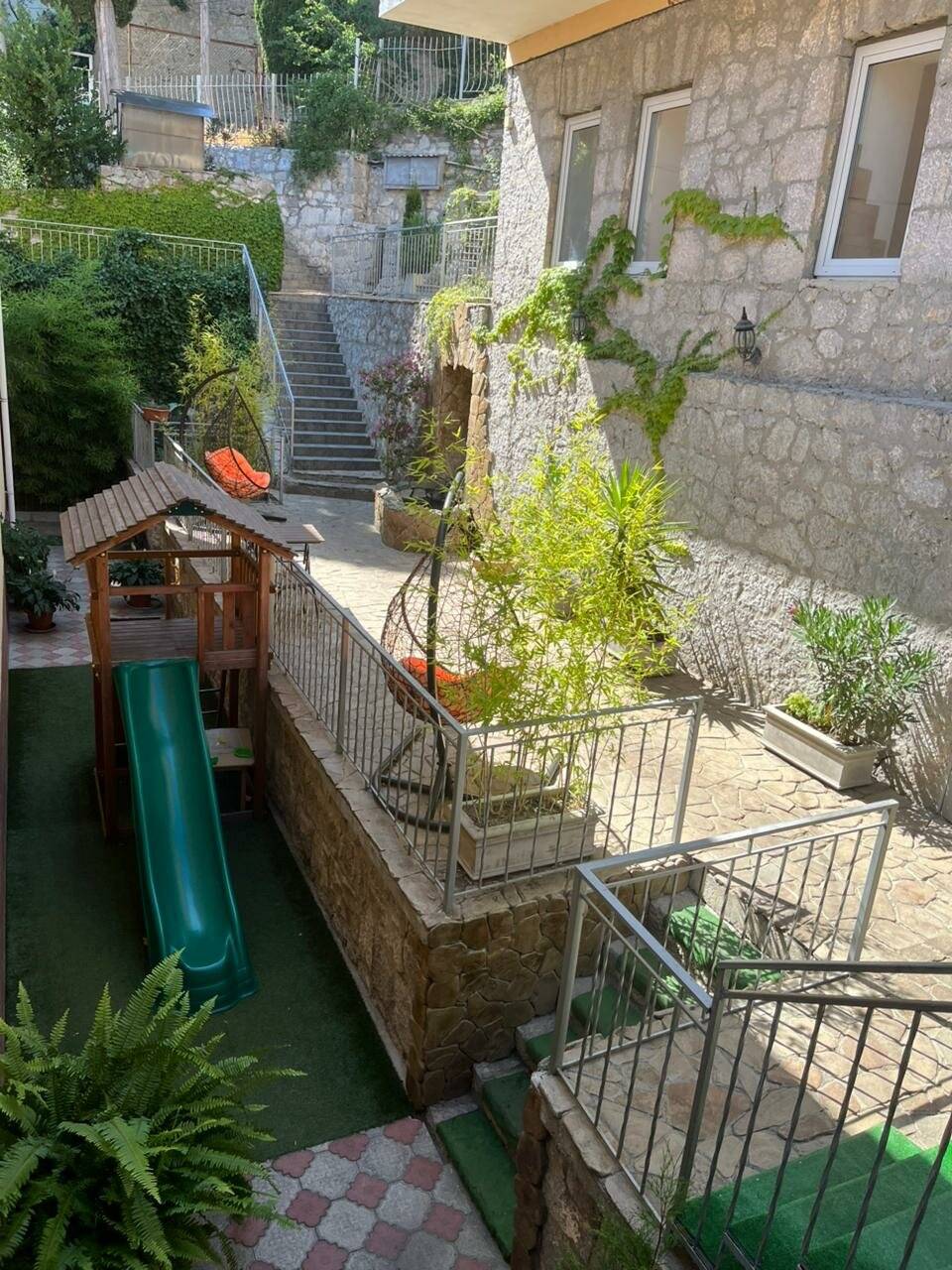 Фото Гостевого дома Усадьба у графского парка Алупка 10